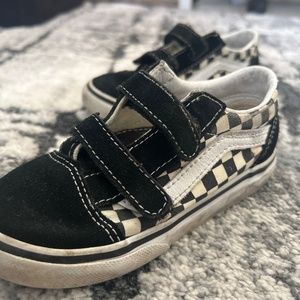 Vans T10 shoes for kids!